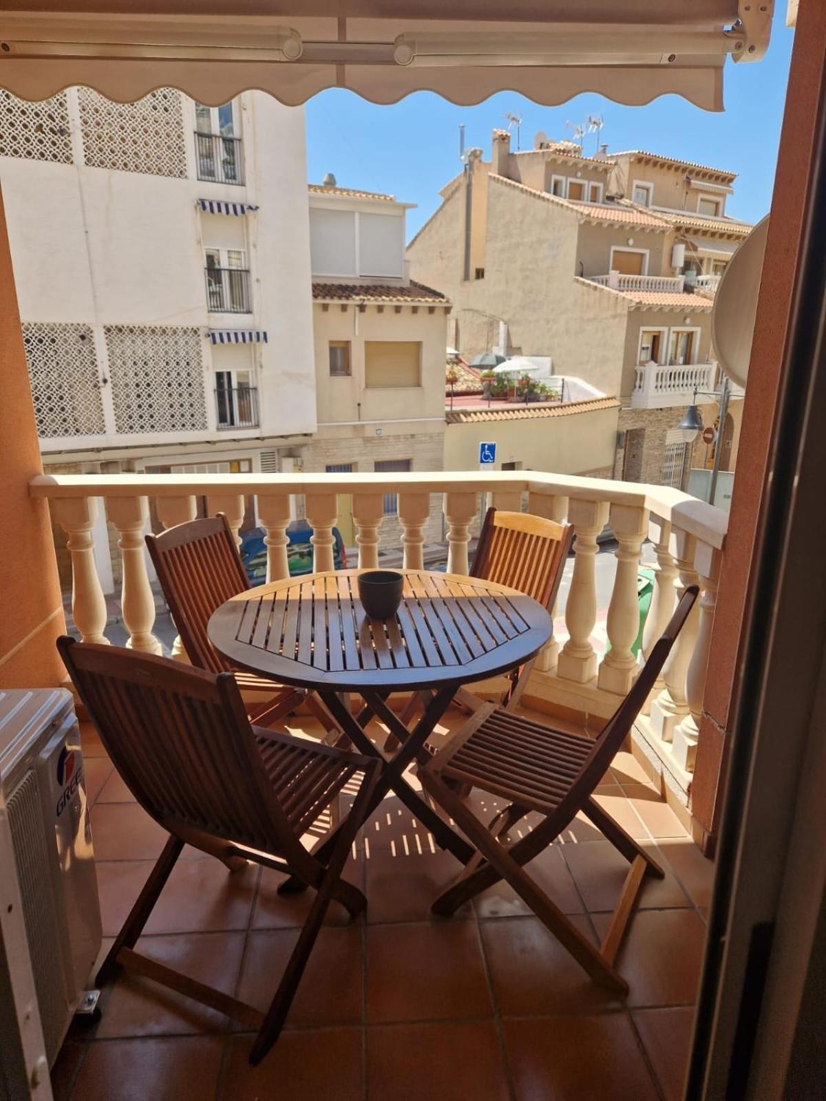 En El Paseo Maritimo, A Escasos Metros Del Mar Apartment El Campello Luaran gambar